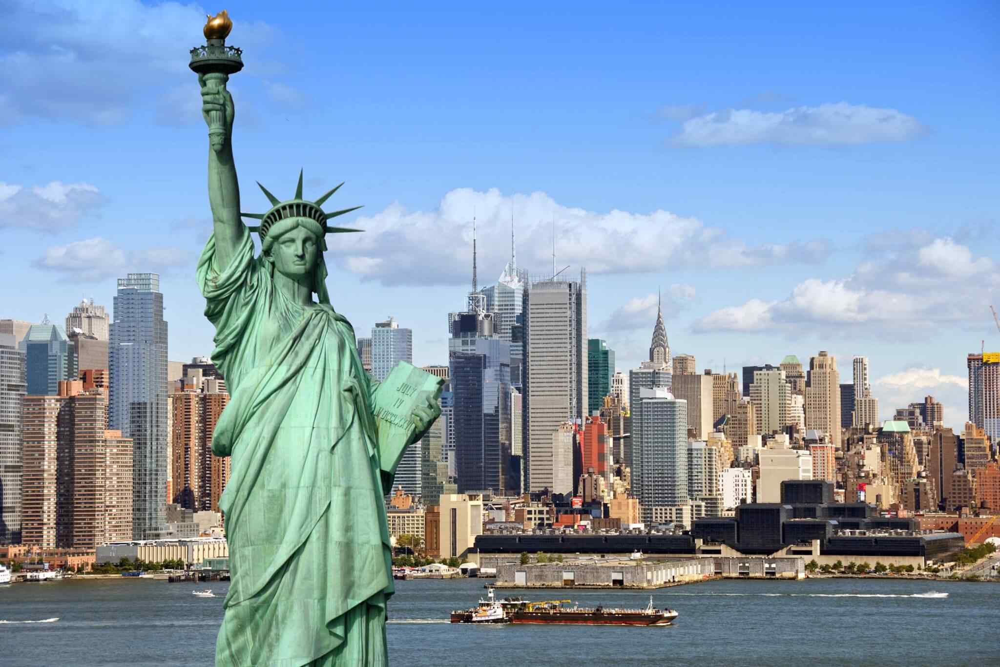 https://bluetours.net/wp-content/uploads/2018/09/destination-new-york-01.jpg