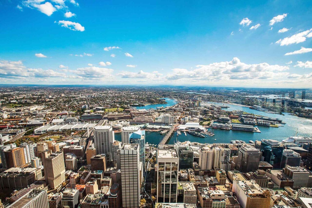 https://bluetours.net/wp-content/uploads/2018/09/destination-sydney-02-1280x854.jpg