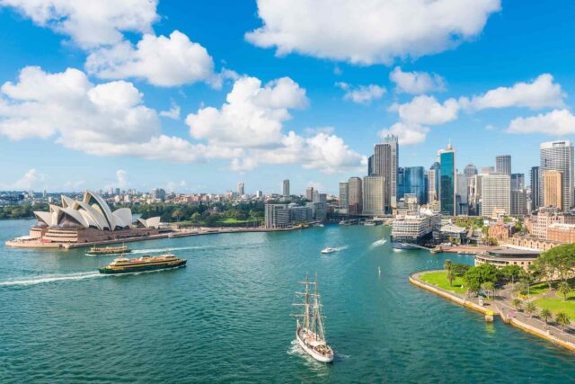 https://bluetours.net/wp-content/uploads/2018/09/destination-sydney-04-640x427.jpg