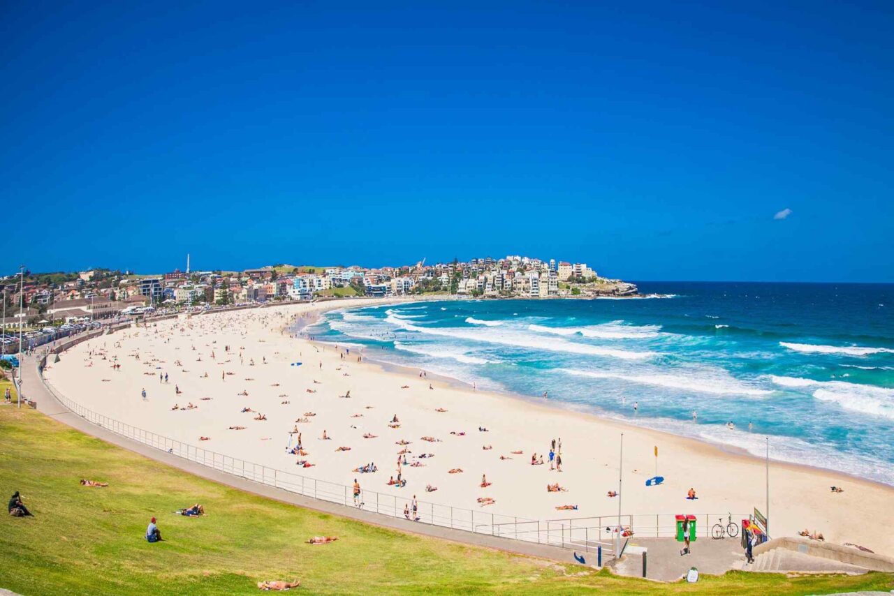 https://bluetours.net/wp-content/uploads/2018/09/destination-sydney-05-1280x854.jpg