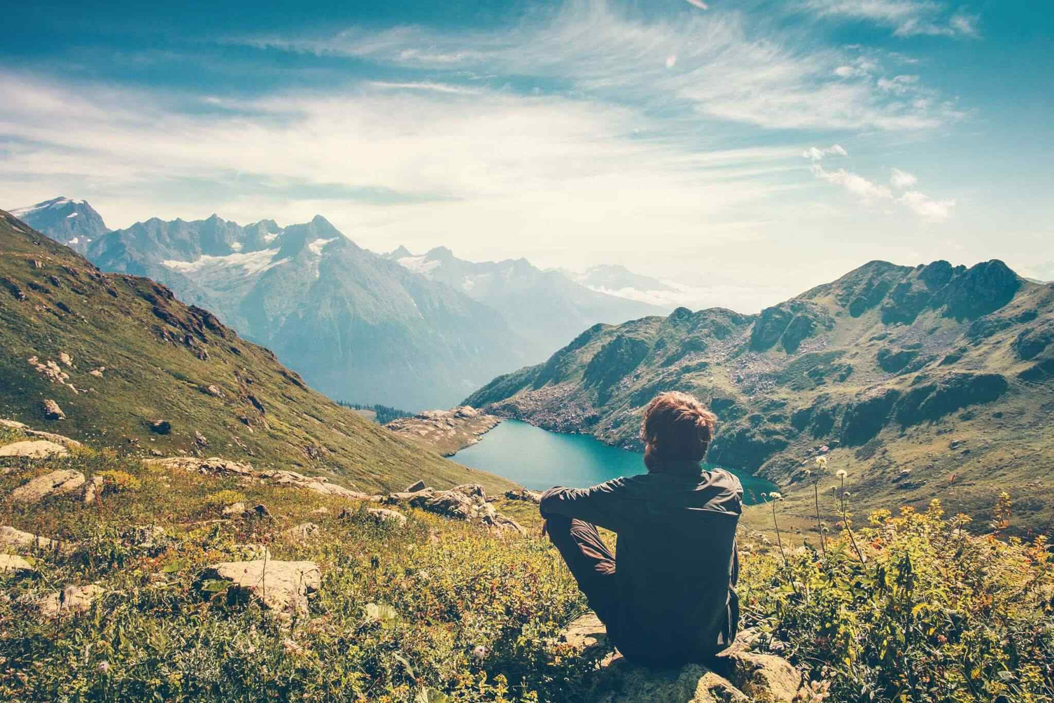 https://bluetours.net/wp-content/uploads/2018/09/img-faq-01.jpg