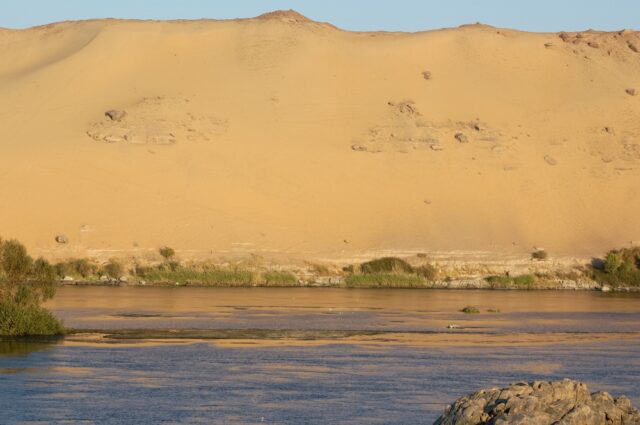 https://bluetours.net/wp-content/uploads/2025/06/stock-photo-nile-river-egypt-photo-35484-640x425.jpg